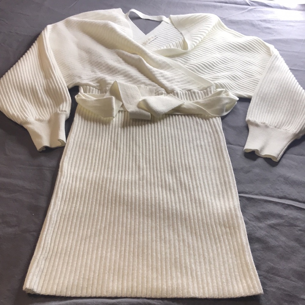 O. Vianca Off White Long Sleeves Sweater Dress Size S View 2